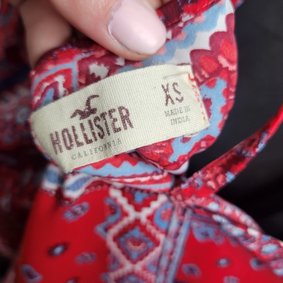 Hollister Paisley Shirt - Picture 2 of 4